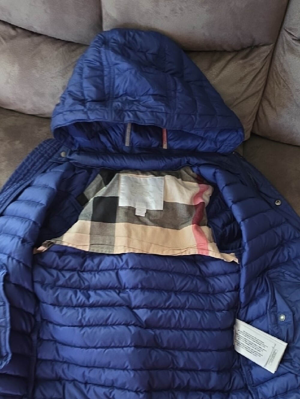 Burberry Kids Navy Blue Quilted Puffer Jacket with Hood - Picture 3 of 11